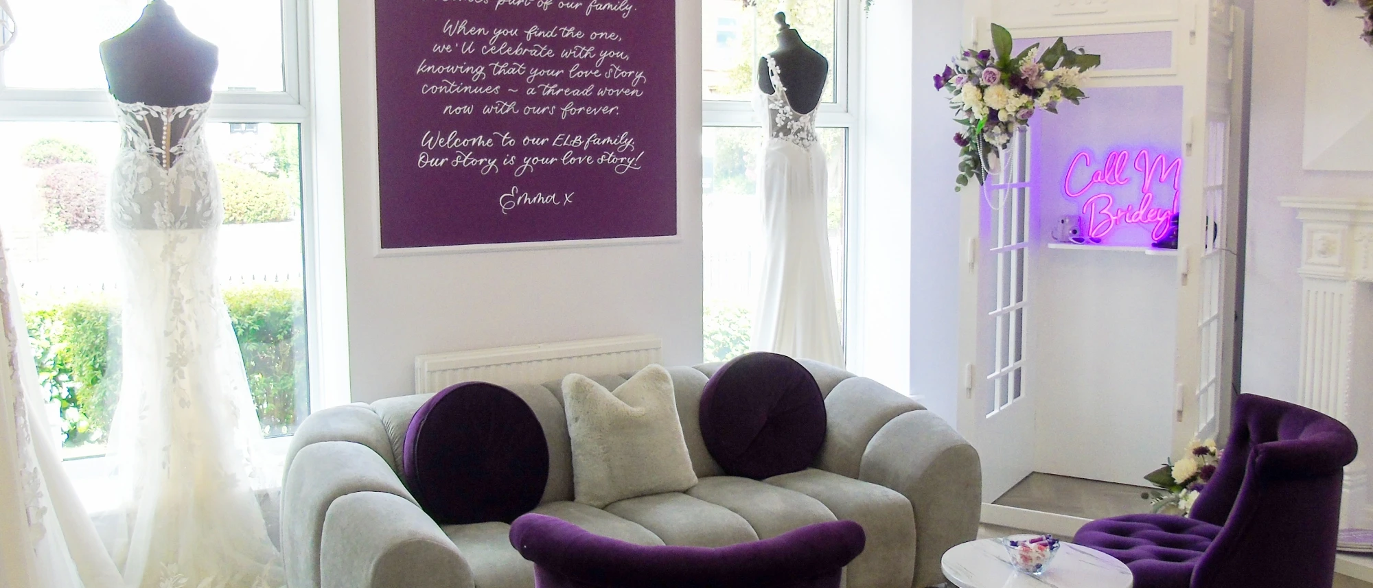 Photo of the bridal gowns - Desktop Image