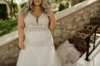 Stella York Lacey #32 thumbnail
