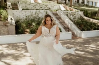 Stella York Lacey #23 thumbnail