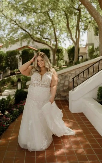 Stella York Lacey #20 thumbnail