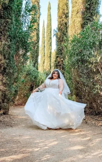 Stella York Every Body Every Bride Daisy #7 thumbnail