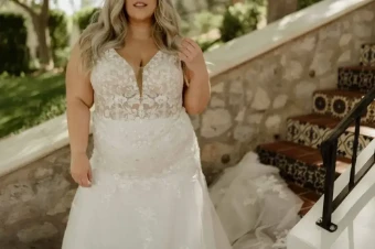 Stella York Every Body Every Bride Lacey #1 thumbnail