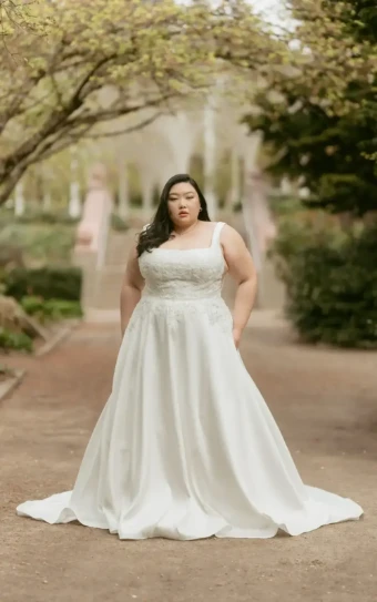 Stella York Every Body Every Bride Helena #9 thumbnail