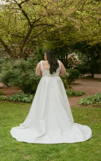 Stella York Every Body Every Bride Helena #7 thumbnail