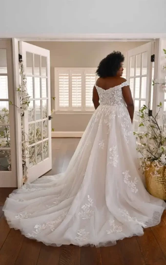 Essense of Australia Every Body Every Bride Sage #1 thumbnail