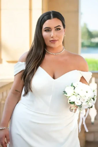 Essense of Australia Every Body Every Bride Dior #1 thumbnail