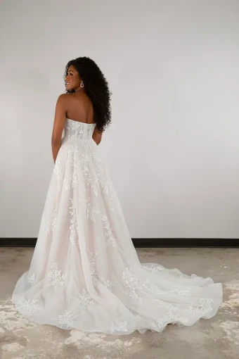 Essense of Australia Every Body Every Bride Carys #4 thumbnail