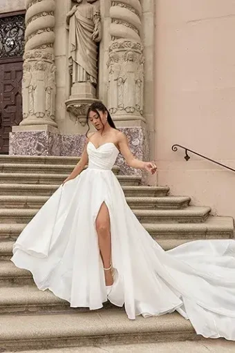 Essense of Australia Every Body Every Bride Eldora #2 thumbnail