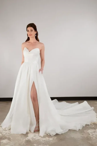 Essense of Australia Every Body Every Bride Eldora #1 thumbnail