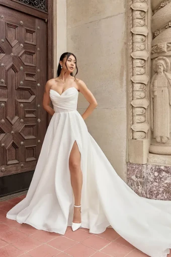 Essense of Australia Every Body Every Bride Eldora #4 thumbnail