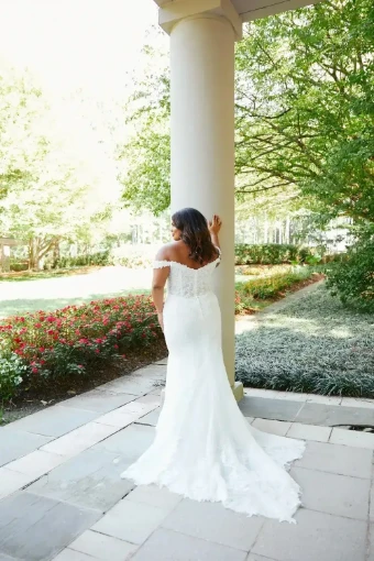 Essense of Australia Every Body Every Bride Marissa #1 thumbnail
