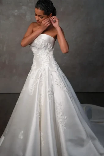 Essense of Australia Every Body Every Bride Isabella #1 thumbnail