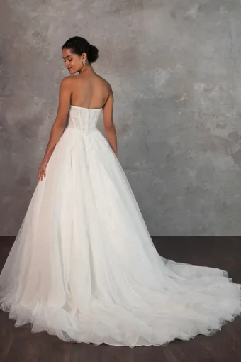 Essense of Australia Every Body Every Bride Athena+ #6 thumbnail