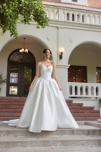 Essense of Australia Tiara D4410 #0 default thumbnail