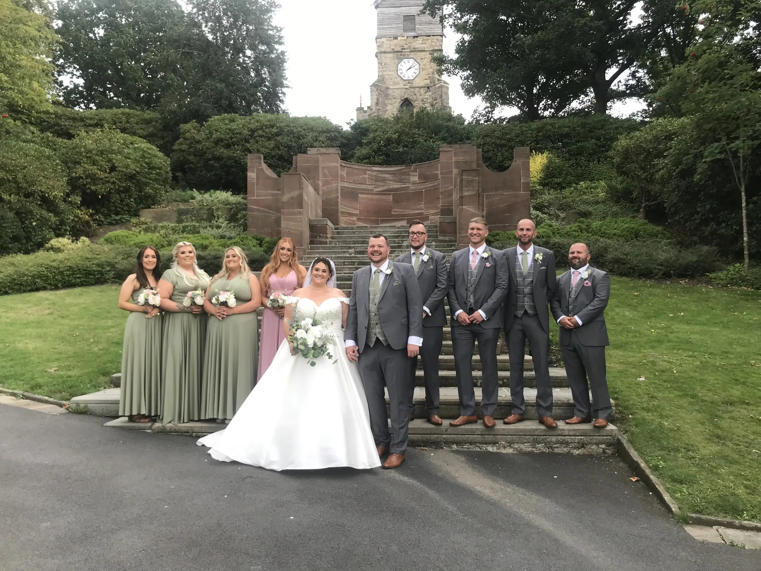 Clare - A Gorgeous June Wedding Day. Mobile Image