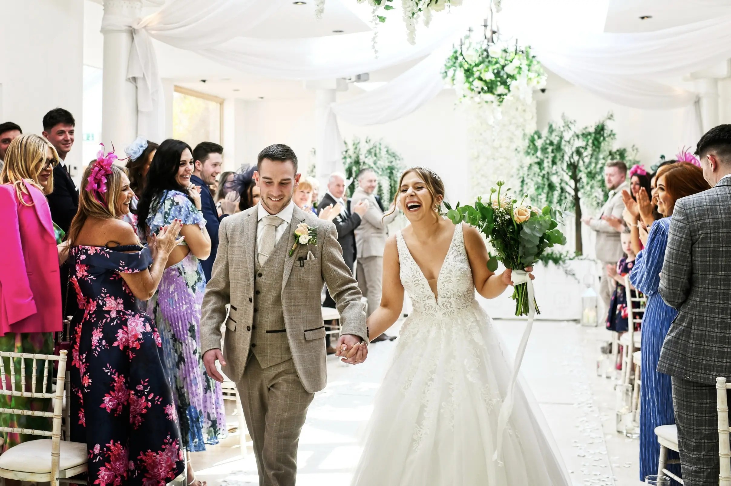 Bethan - A classic and contemporary wedding in the Ribble Valley!. Mobile Image